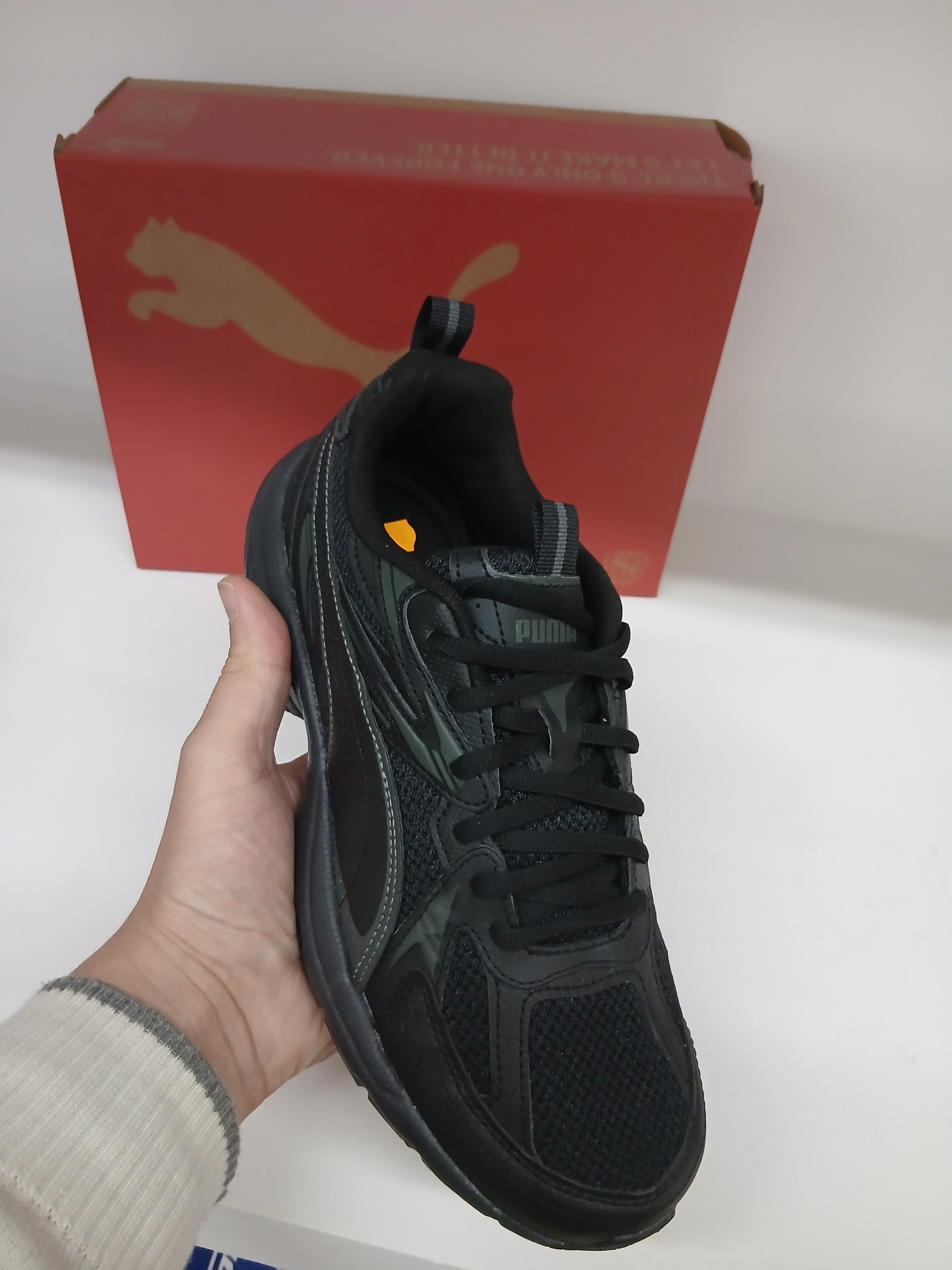 PUMA MILENIO TECH 392322 02