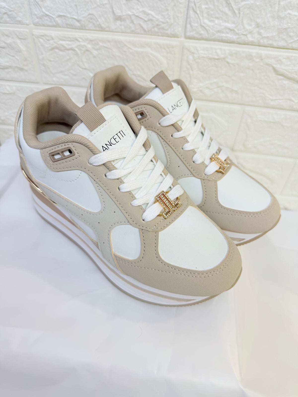 LANCETTI LNC-687