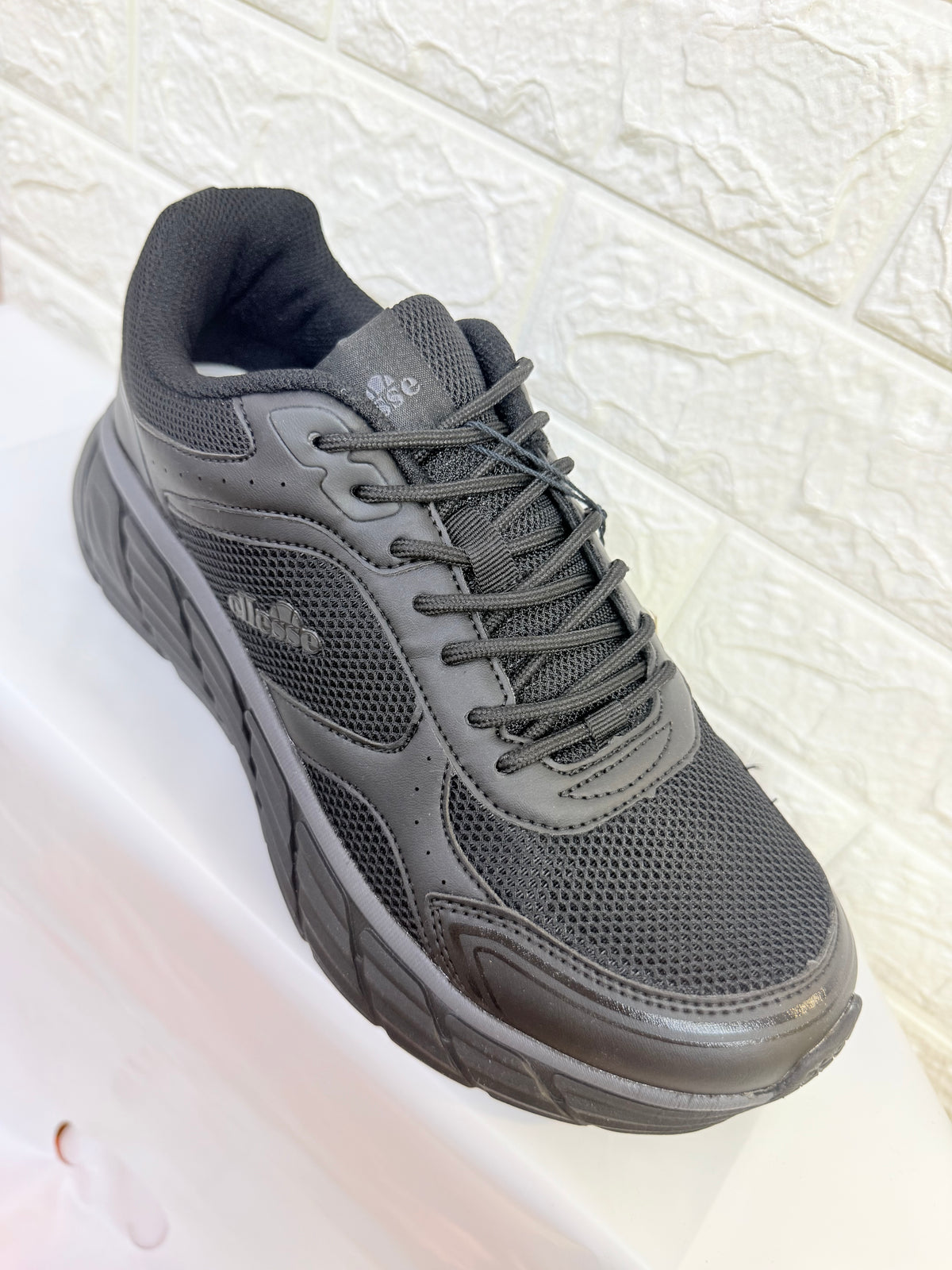 ELLESSE EDWARD 122