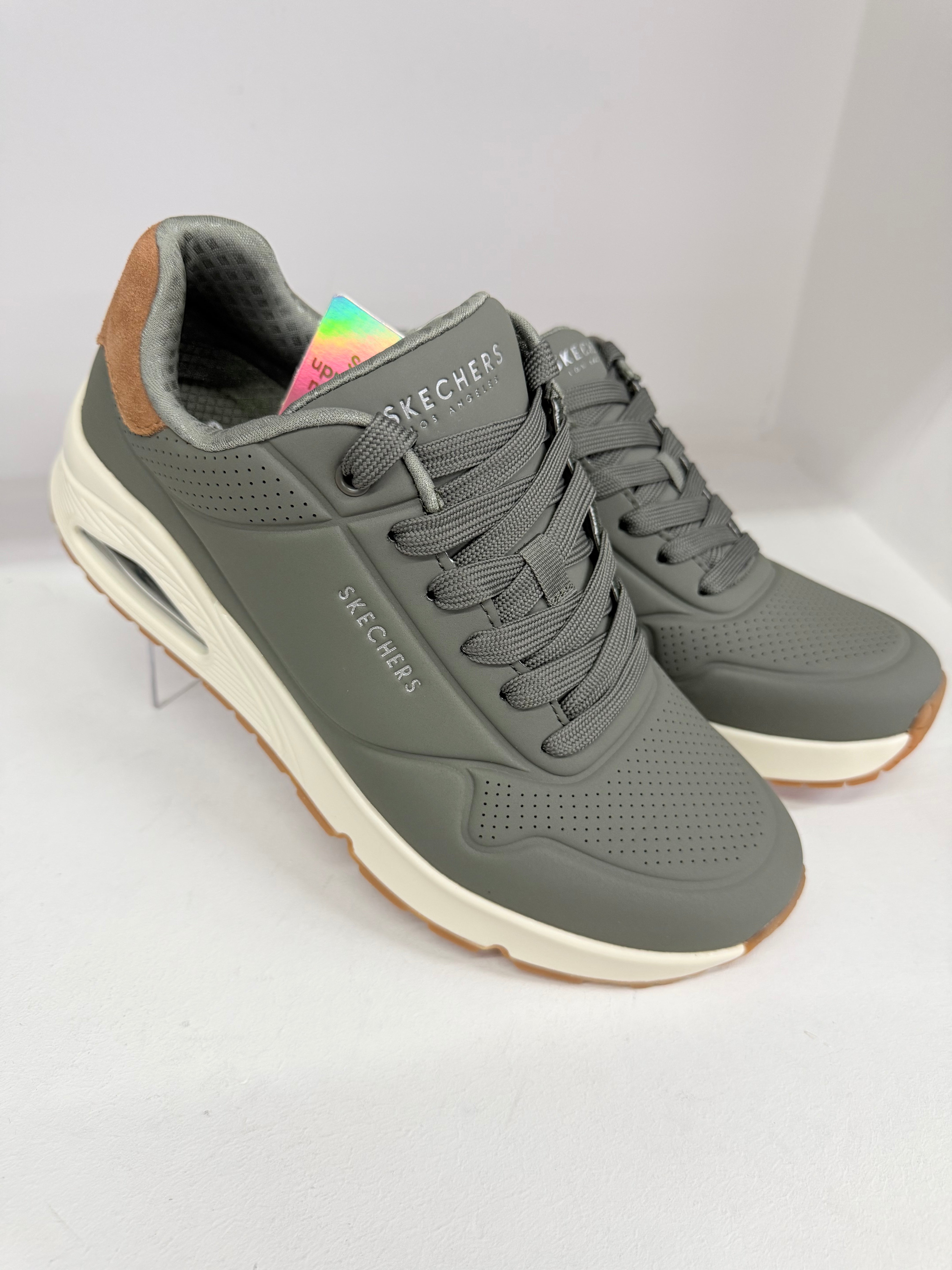 SKECHERS 183004 UNO-SVITED ON AIR