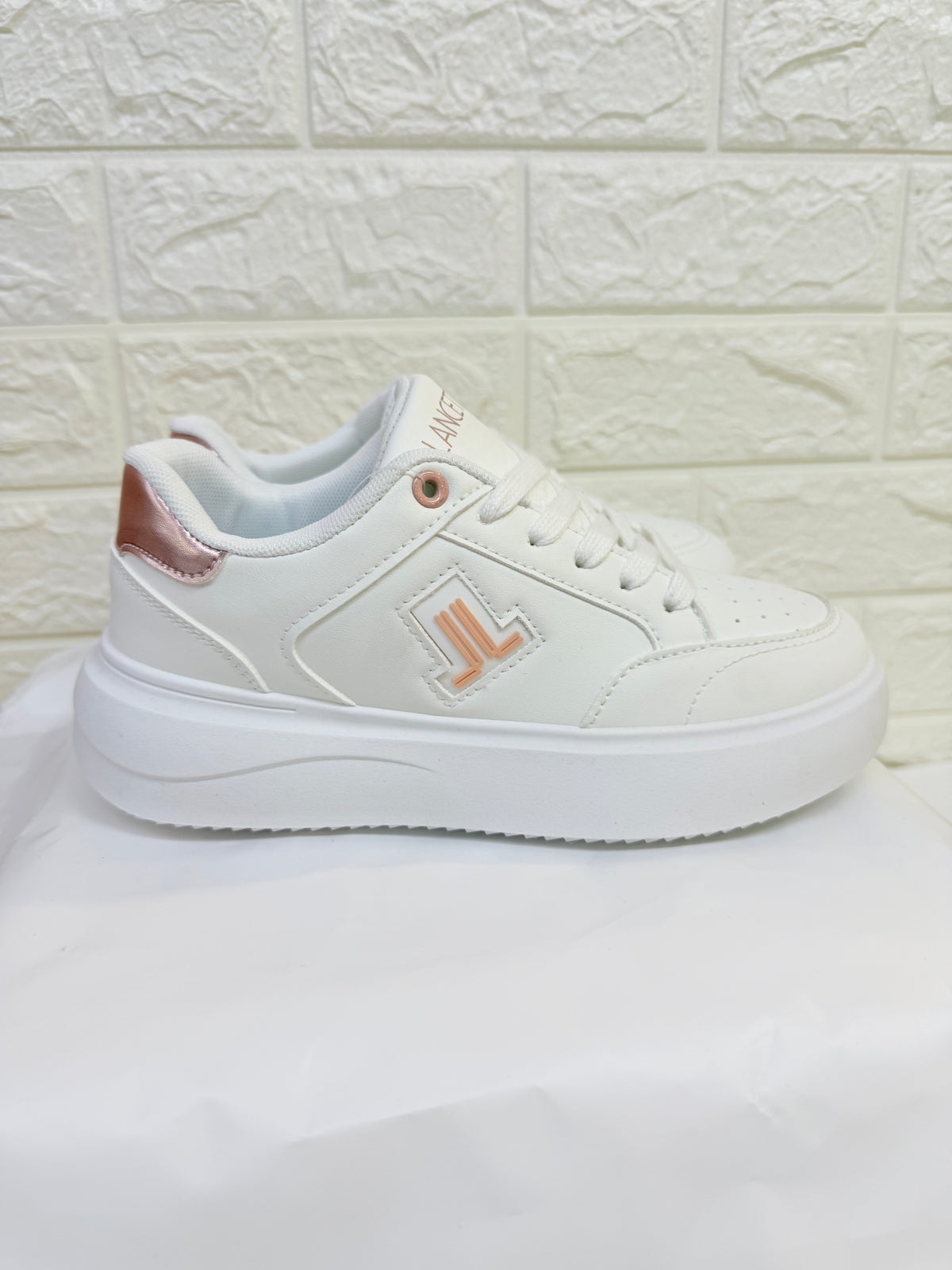 LANCETTI LNC-3206