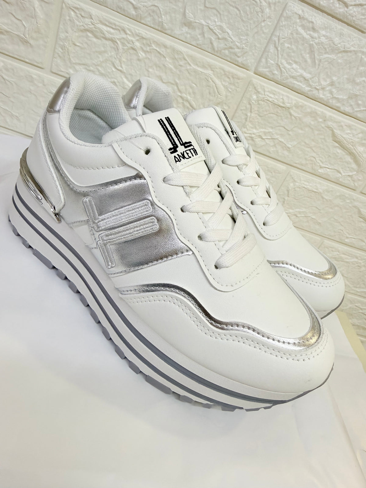 LANCETTI LNC-3070