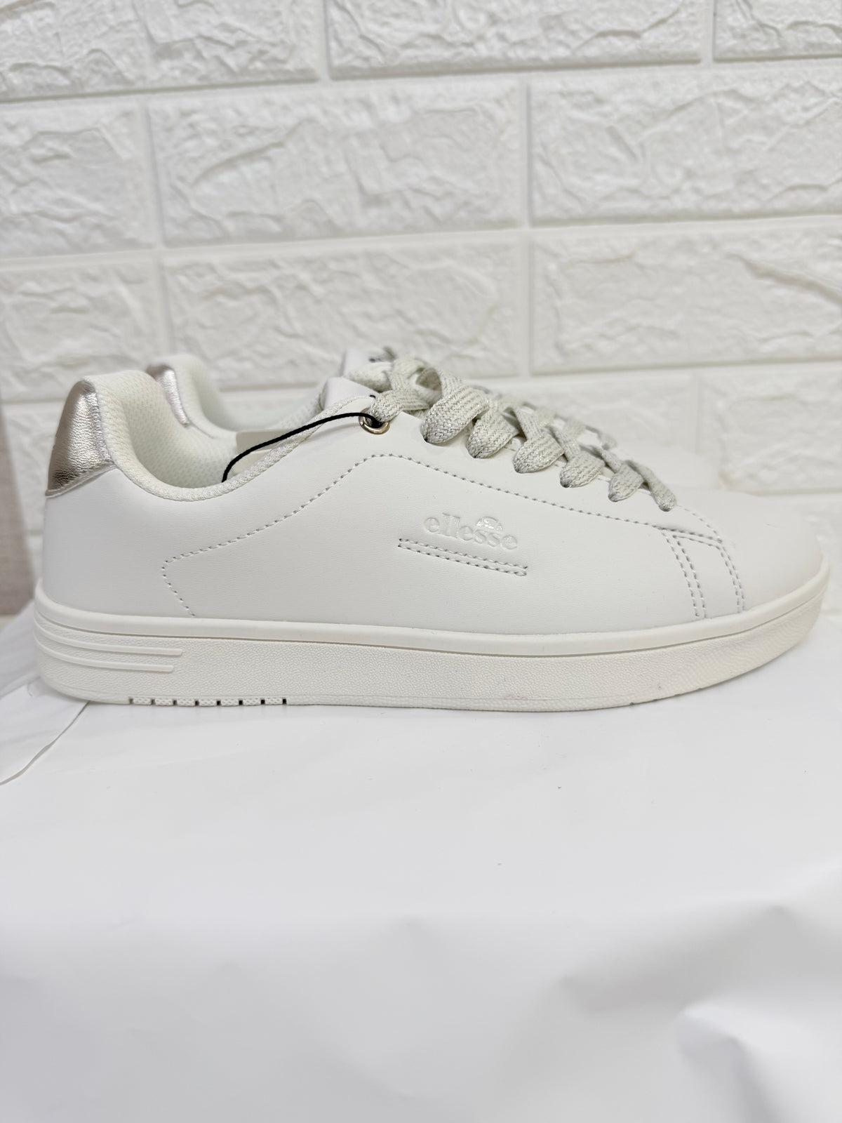 ELLESSE 165