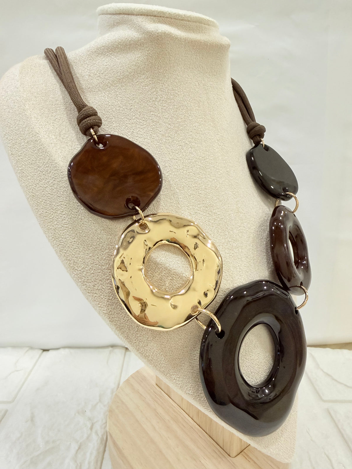 COLLANA ASI