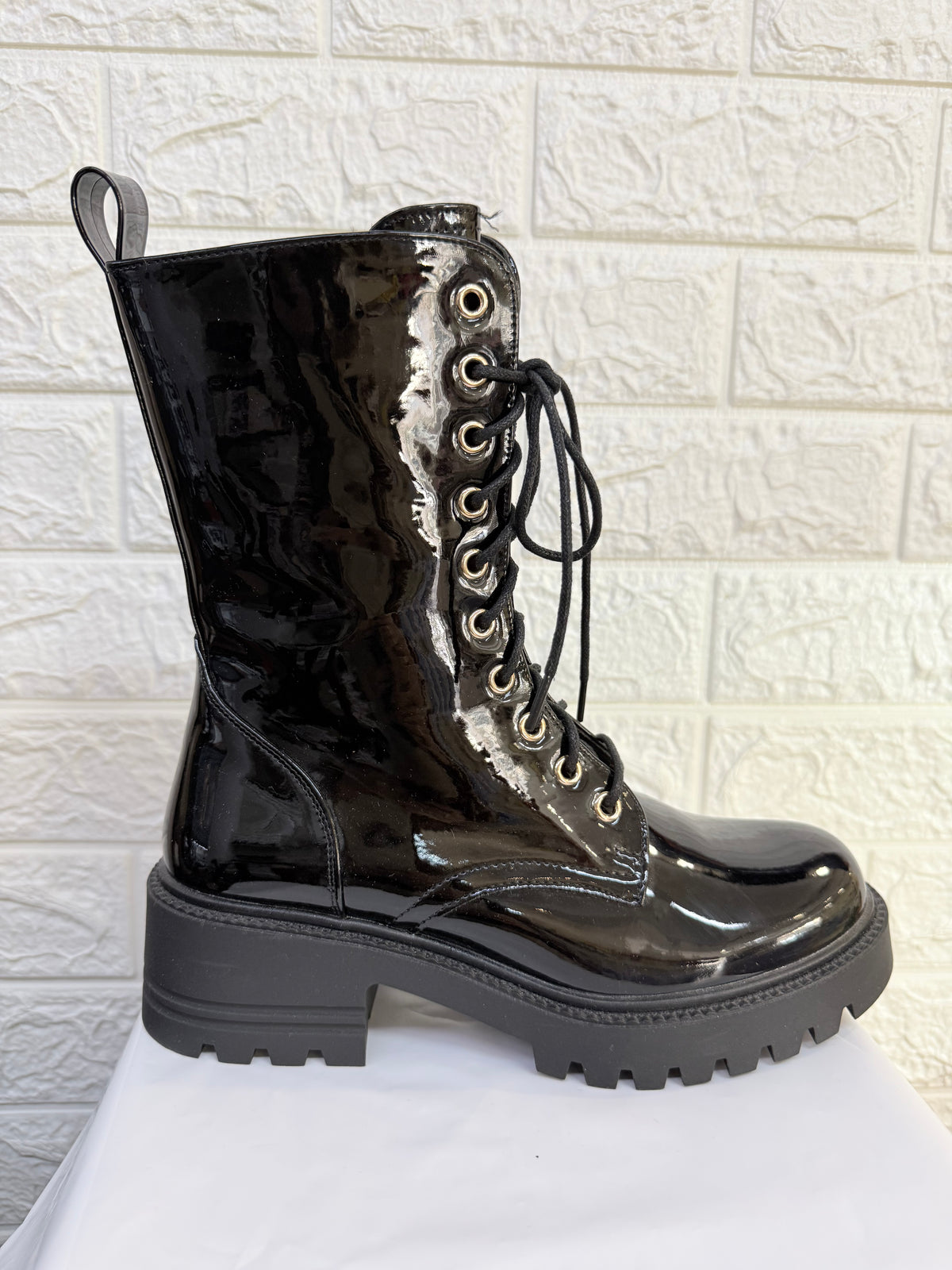 DES851M