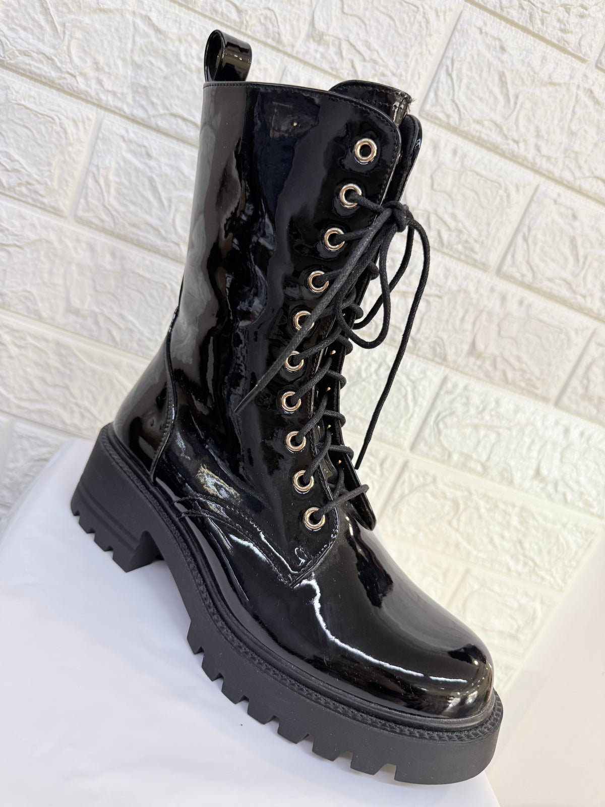 DES851M