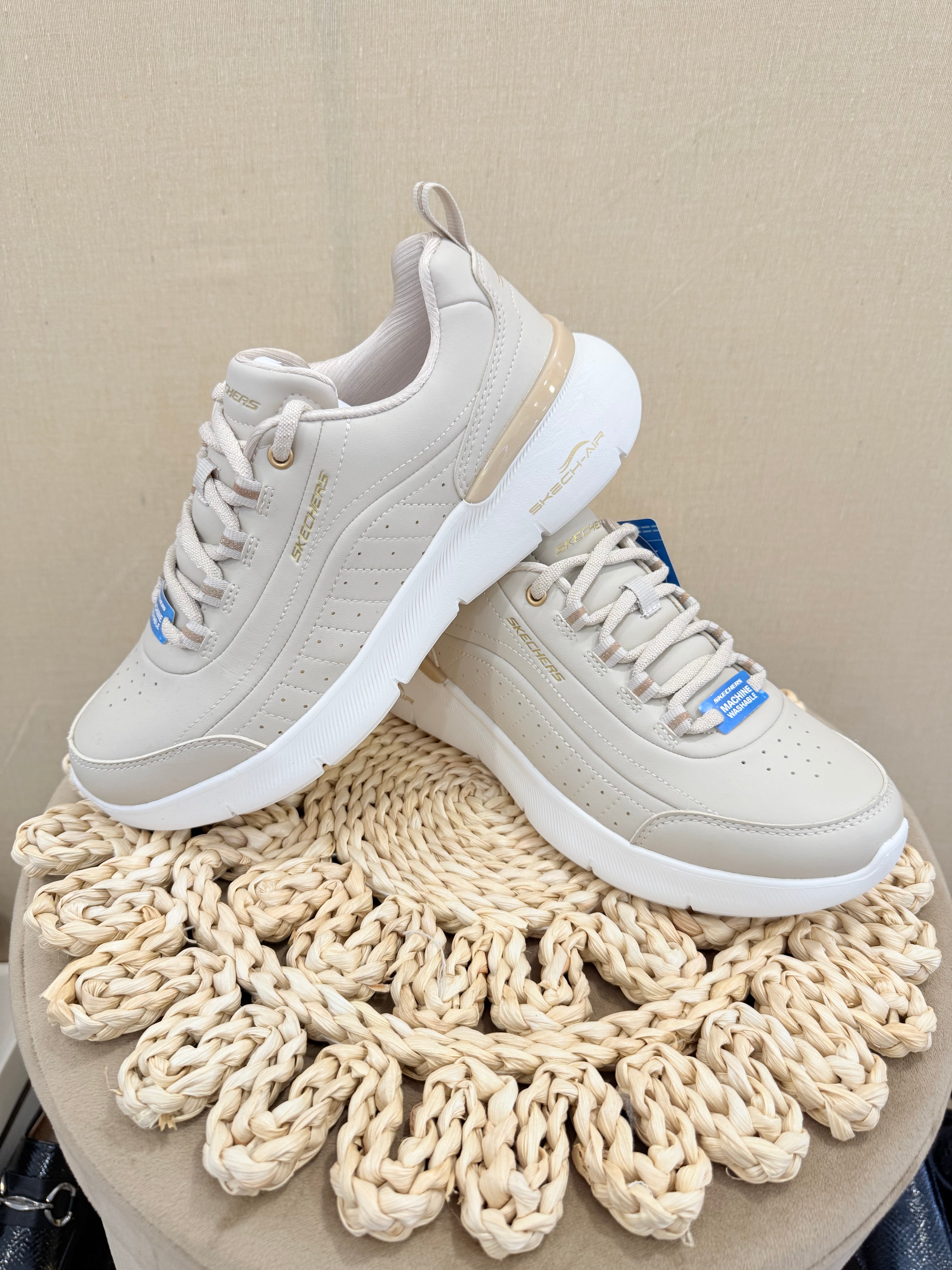 SKECH-AIR  DYNAMIGHT 2.0 MODERN GLIMPSE 150373/NTGD